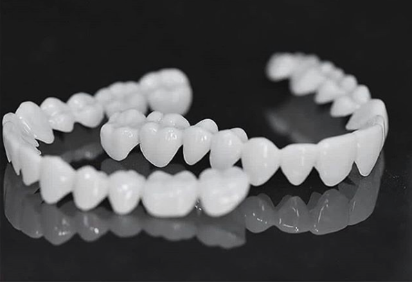 Dental Prosthesis – Flexible Natural-Looking Fit & Pain-Free Comfort