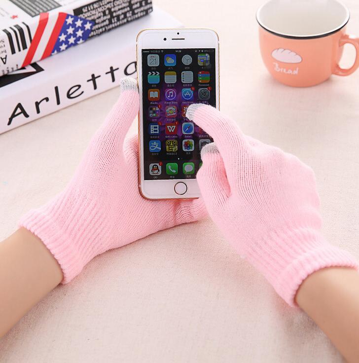 Waterproof Winter Gloves – Warm Touchscreen Compatible for Men & Women