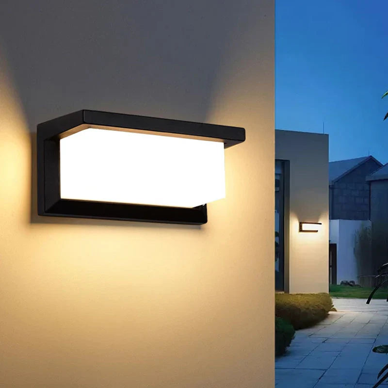 Outdoor LED Wall Light with Motion Sensor – 20W &amp; Weatherproof