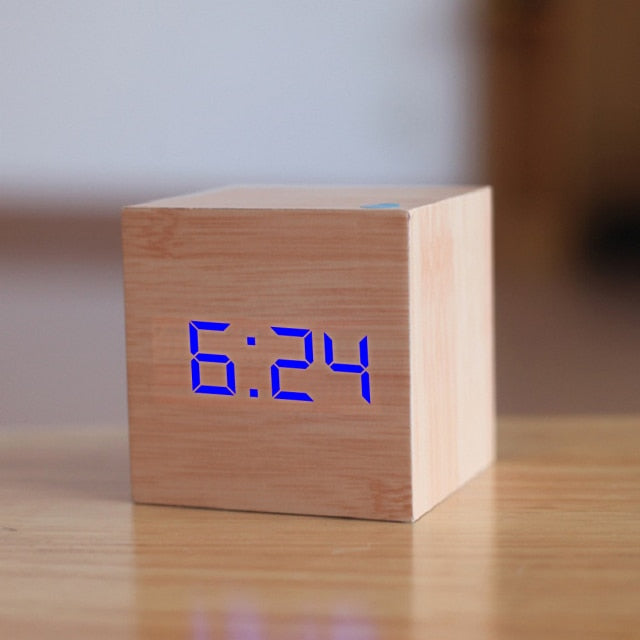 Digital LED Alarm Clock – Temperature Display & Snooze Function