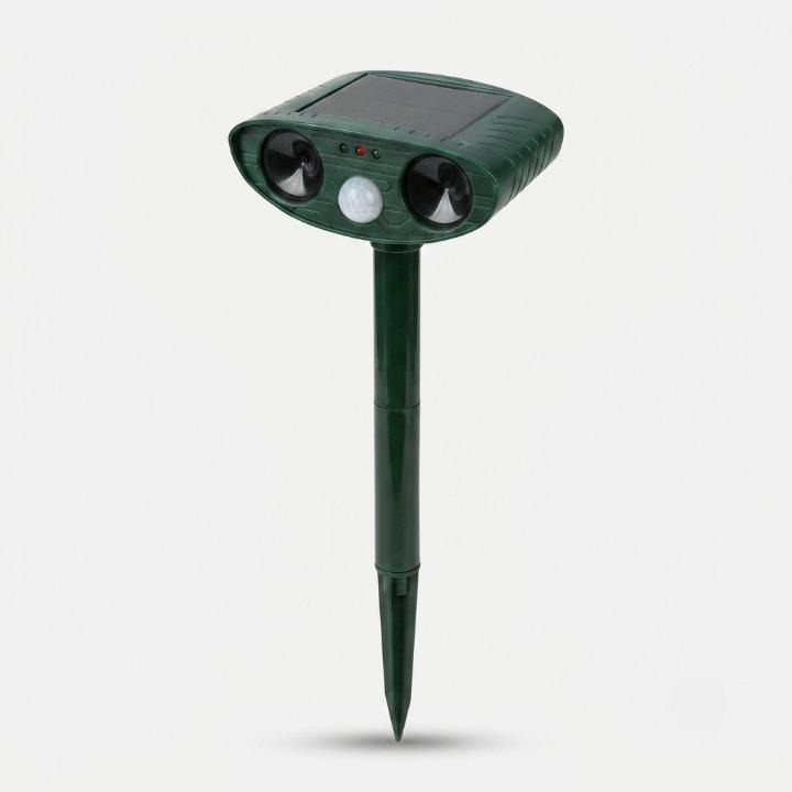 Solar Ultrasonic Animal Repeller – 110° PIR Sensor, IP44 & 13-40kHz Frequency