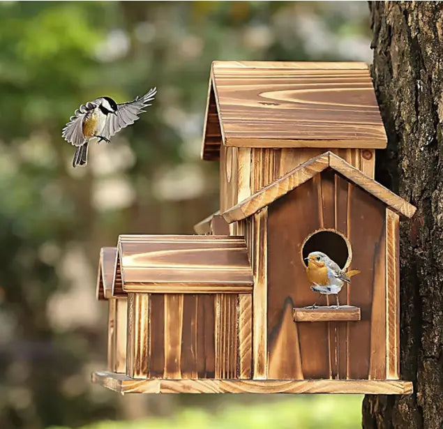 Hanging Wooden Birdhouse – Spacious Weatherproof & Garden Bird Sanctuary