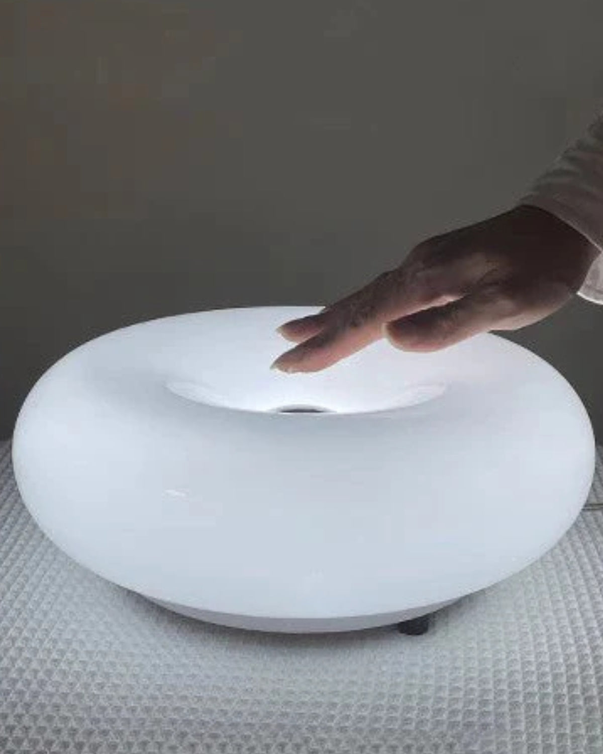 Round Donut Table Lamp – Soft LED Light &amp; 30cm Decorative Design