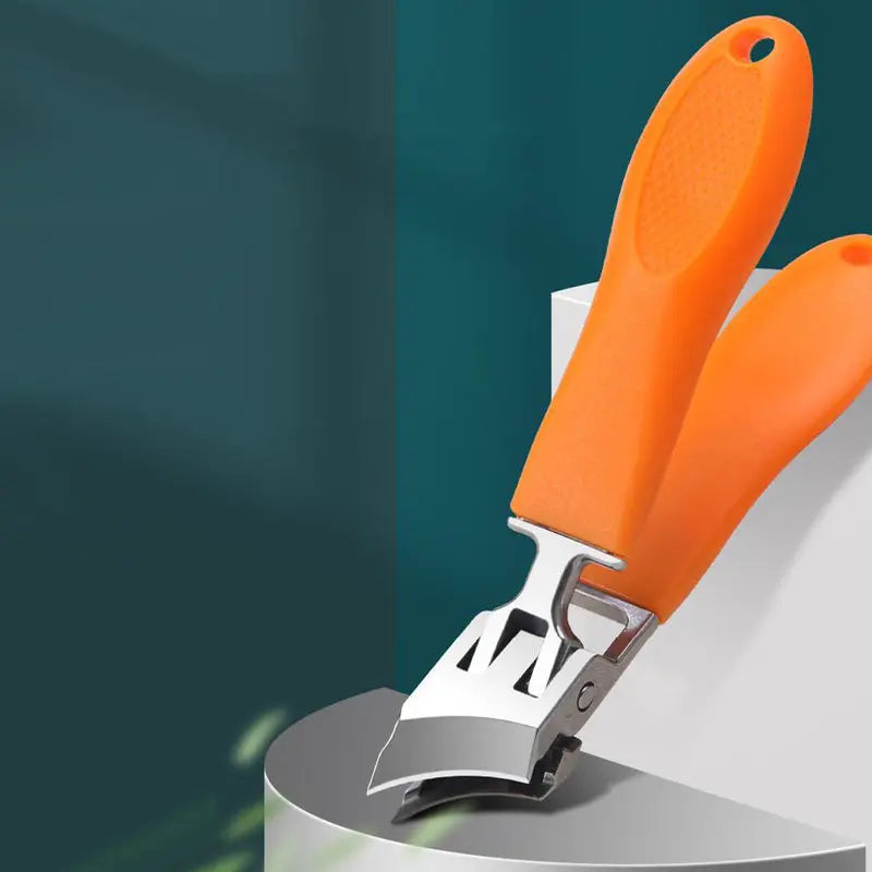 Nail Clipper with Splash Guard – Wide Handle & Effortless Thick Nail Cut