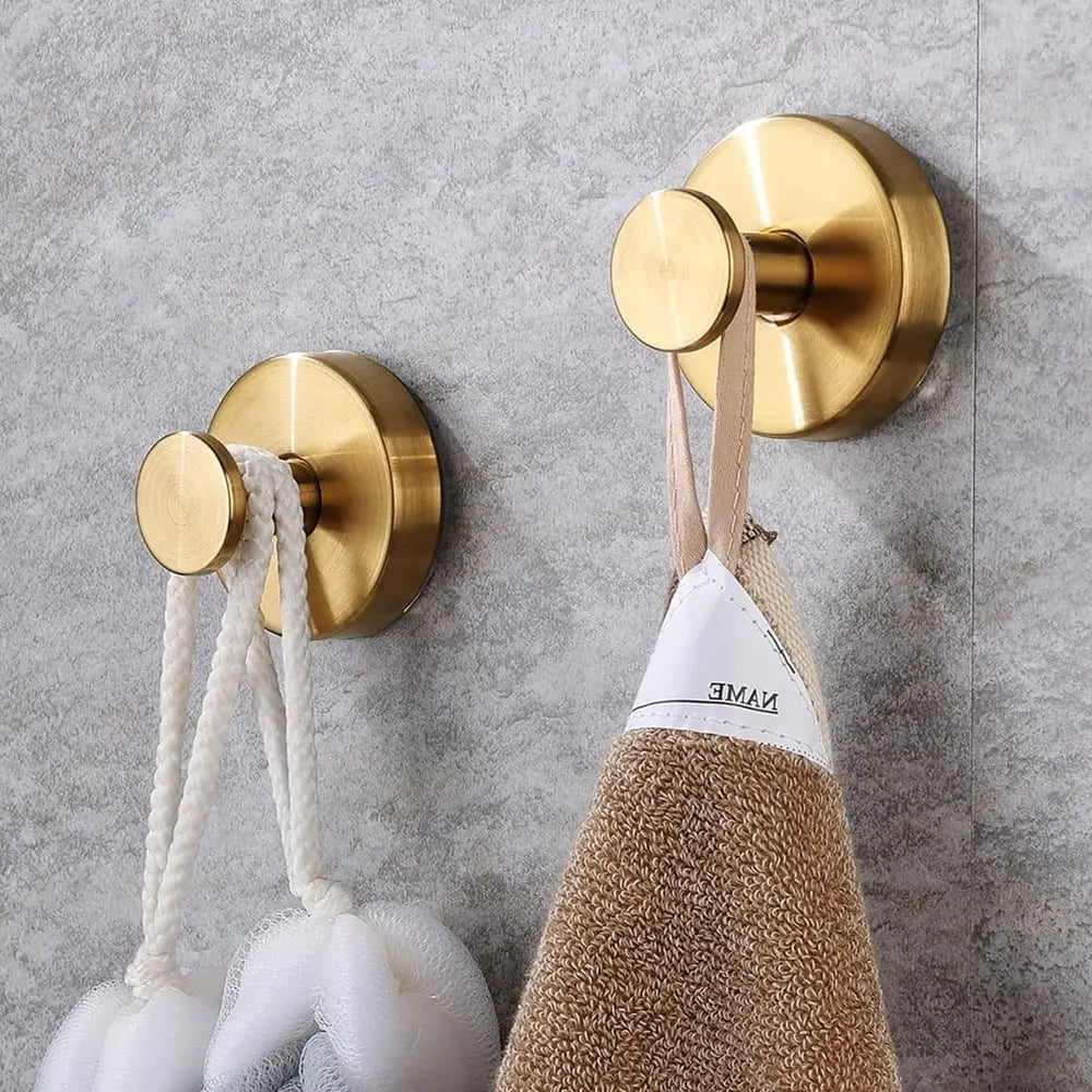 Suction Cup Hooks for Wreaths & Decor – Strong Hold, No Drill & 2-Pack