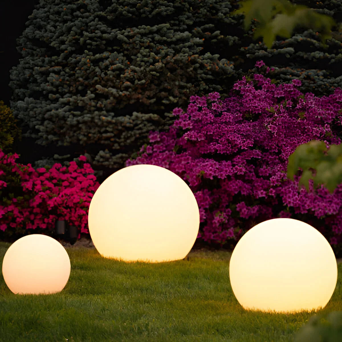 Garden Globe Light – LumiGlobe Weatherproof Solar LED & Outdoor