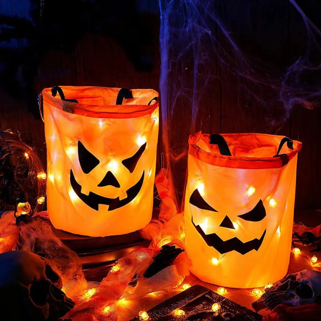 Light-Up Pumpkin Trick-or-Treat Bag