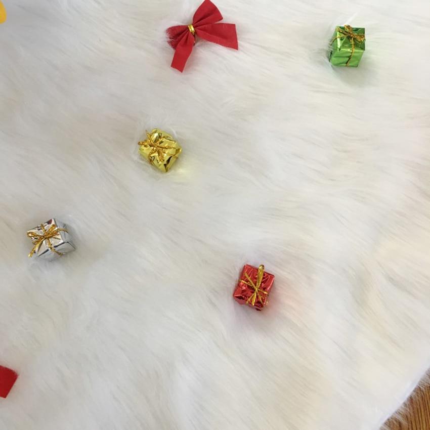 Faux Fur Christmas Tree Skirt – Plush White Tree Base Cover